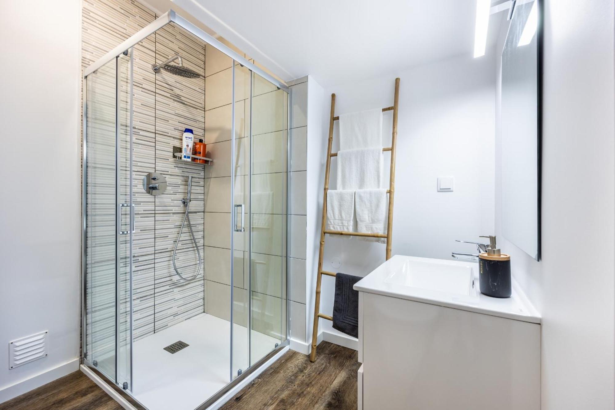Angra Charming Suites By Seewest Angra do Heroísmo Екстериор снимка