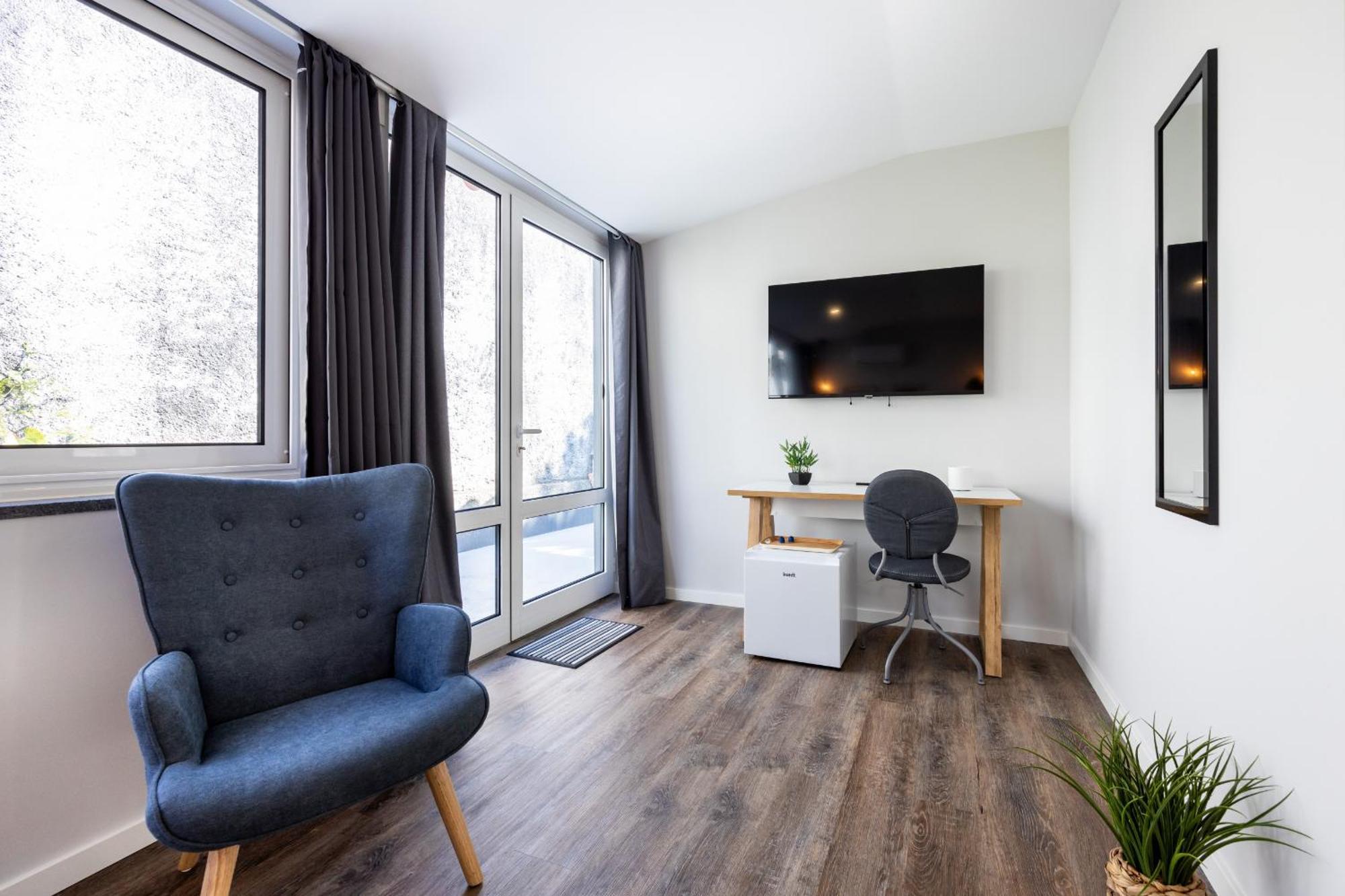 Angra Charming Suites By Seewest Angra do Heroísmo Екстериор снимка